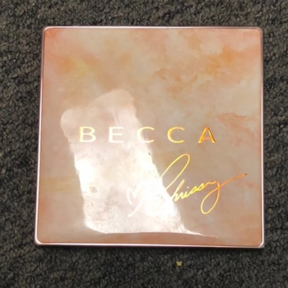 becca Chrissy Tiegen Glow Face Palette